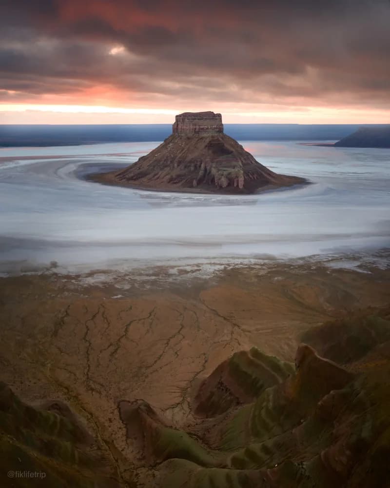 https://res.cloudinary.com/dft2eqhlr/image/upload/v1735914438/stau_hsktrc.webp
